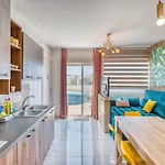 Sunsoaked Msida Penthouses With Hot Tub, Wifi & Ac By 360 Estates *
