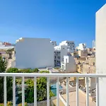 Sunsoaked Msida Penthouses With Hot Tub, Wifi & Ac By 360 Estates شقة
