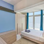 Sunsoaked Msida Penthouses With Hot Tub, Wifi & Ac By 360 Estates شقة