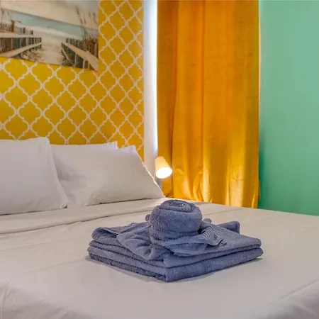 Apartman Sunsoaked Msida Penthouses With Hot Tub, Wifi & Ac By 360 Estates Santa Venera