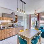 Apartament Sunsoaked Msida Penthouses With Hot Tub, Wifi & Ac By 360 Estates Santa Vennera