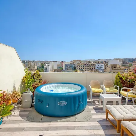 Sunsoaked Msida Penthouses With Hot Tub, Wifi & Ac By 360 Estates Apartamento