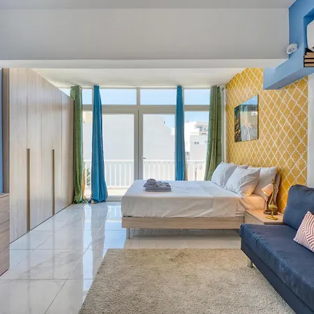 Sunsoaked Msida Penthouses With Hot Tub, Wifi & Ac By 360 Estates