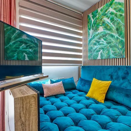 Sunsoaked Msida Penthouses With Hot Tub, Wifi & Ac By 360 Estates Santa Vennera