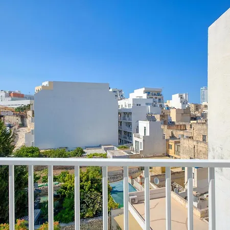 Sunsoaked Msida Penthouses With Hot Tub, Wifi & Ac By 360 Estates Apartamento