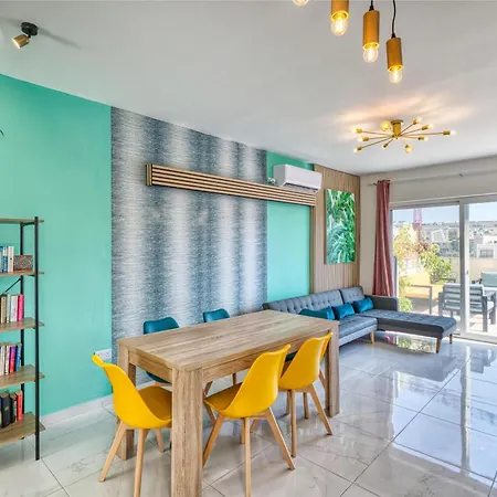 Sunsoaked Msida Penthouses With Hot Tub, Wifi & Ac By 360 Estates Apartamento Santa Vennera