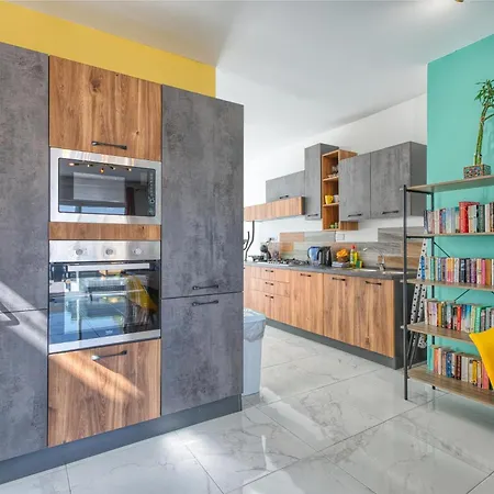 Sunsoaked Msida Penthouses With Hot Tub, Wifi & Ac By 360 Estates * Santa Vennera