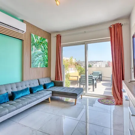 Apartamento Sunsoaked Msida Penthouses With Hot Tub, Wifi & Ac By 360 Estates *