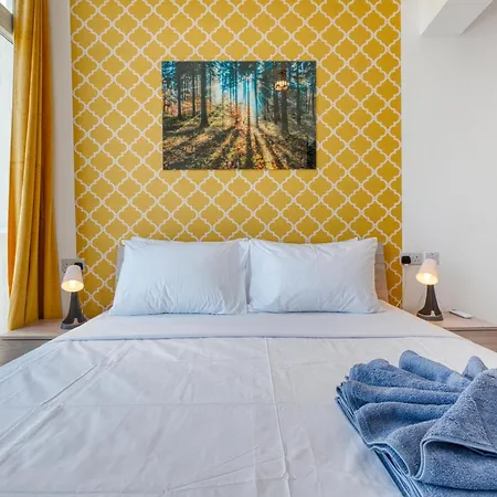 Sunsoaked Msida Penthouses With Hot Tub, Wifi & Ac By 360 Estates *