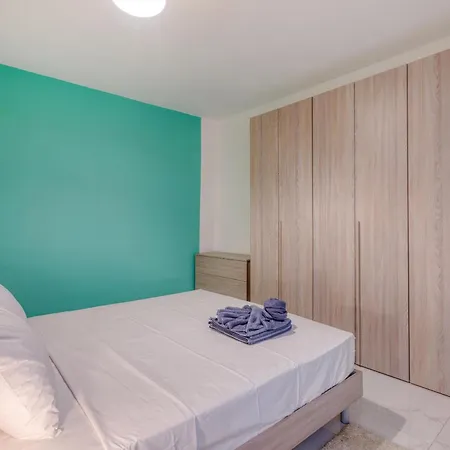 Sunsoaked Msida Penthouses With Hot Tub, Wifi & Ac By 360 Estates Apartamento Santa Vennera