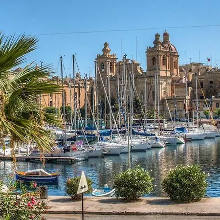 Sunsoaked Msida Penthouses With Hot Tub, Wifi & Ac By 360 Estates Apartamento