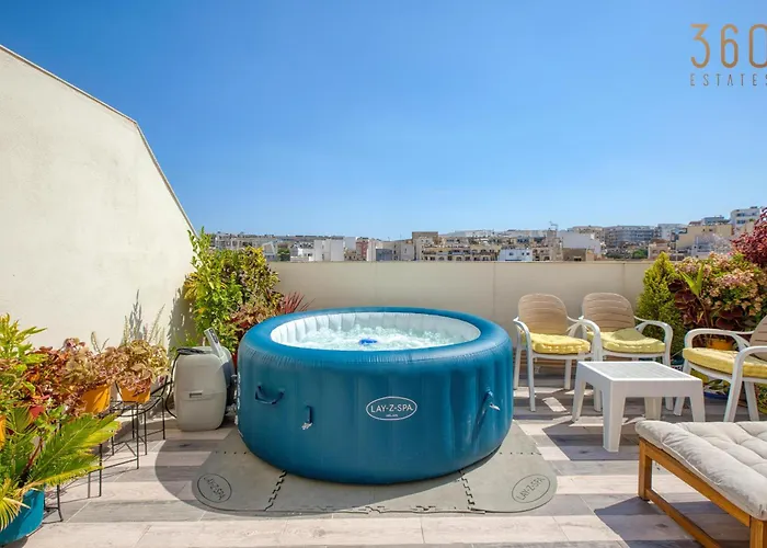 Apartamento Sunsoaked Msida Penthouses With Hot Tub, Wifi & Ac By 360 Estates *