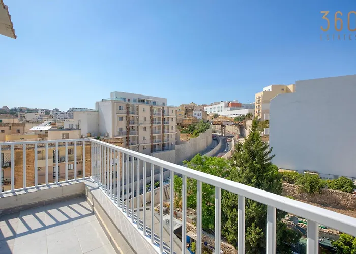 Apartamento Sunsoaked Msida Penthouses With Hot Tub, Wifi & Ac By 360 Estates Santa Vennera