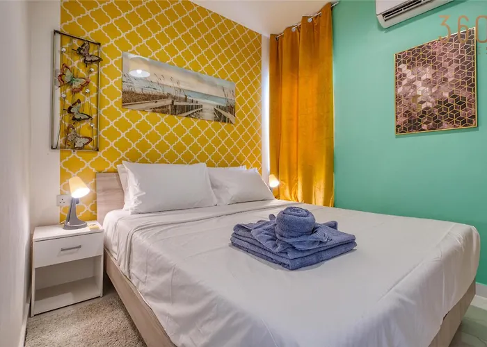 Sunsoaked Msida Penthouses With Hot Tub, Wifi & Ac By 360 Estates Apartamento