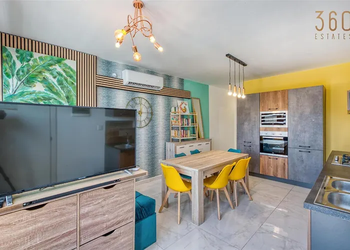 Sunsoaked Msida Penthouses With Hot Tub, Wifi & Ac By 360 Estates Apartamento *