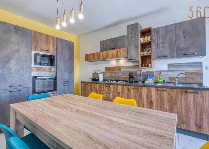 Apartamento Sunsoaked Msida Penthouses With Hot Tub, Wifi & Ac By 360 Estates Santa Vennera