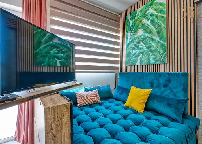 Sunsoaked Msida Penthouses With Hot Tub, Wifi & Ac By 360 Estates Santa Vennera