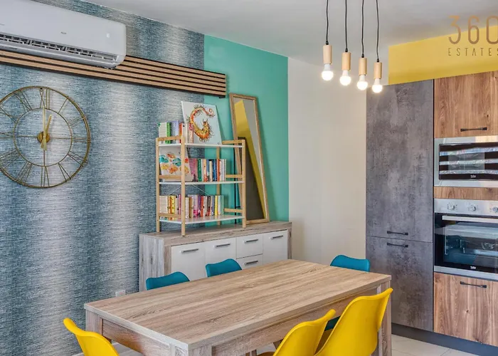 Sunsoaked Msida Penthouses With Hot Tub, Wifi & Ac By 360 Estates Santa Vennera