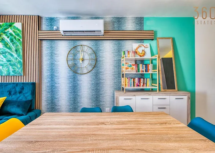 Sunsoaked Msida Penthouses With Hot Tub, Wifi & Ac By 360 Estates *