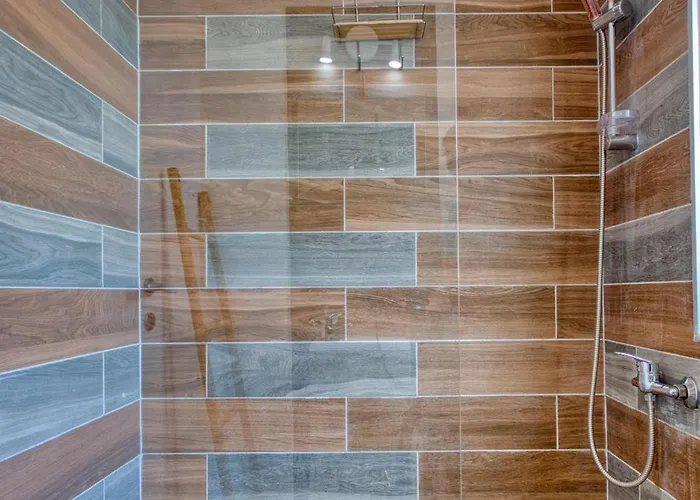 Sunsoaked Msida Penthouses With Hot Tub, Wifi & Ac By 360 Estates