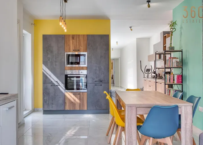 Apartamento Sunsoaked Msida Penthouses With Hot Tub, Wifi & Ac By 360 Estates