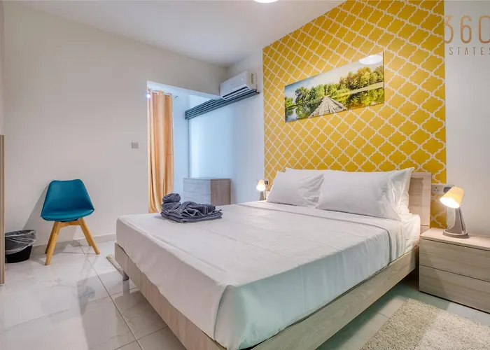 Sunsoaked Msida Penthouses With Hot Tub, Wifi & Ac By 360 Estates Apartamento