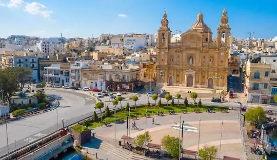 Sunsoaked Msida Penthouses With Hot Tub, Wifi & Ac By 360 Estates